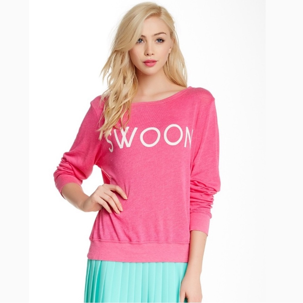 Wild fox pink pullover
